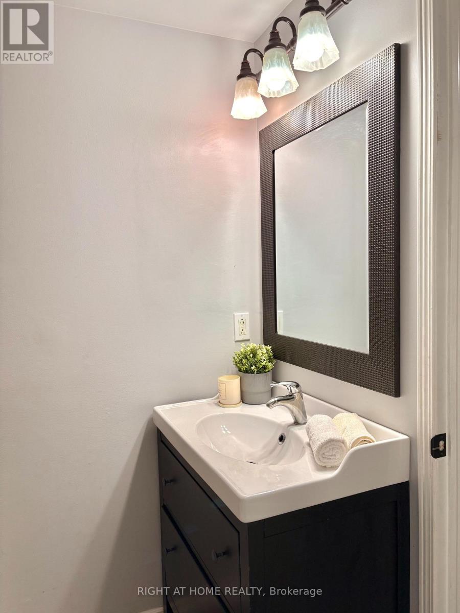 181 Columbia Road, Barrie (Holly), Ontario  L4N 8E2 - Photo 9 - S12632570