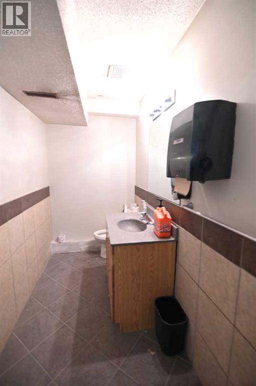 Bays 4-5, 7419 50 Avenue, Red Deer, Alberta T4P 1M5 - Photo 17 - A2191126