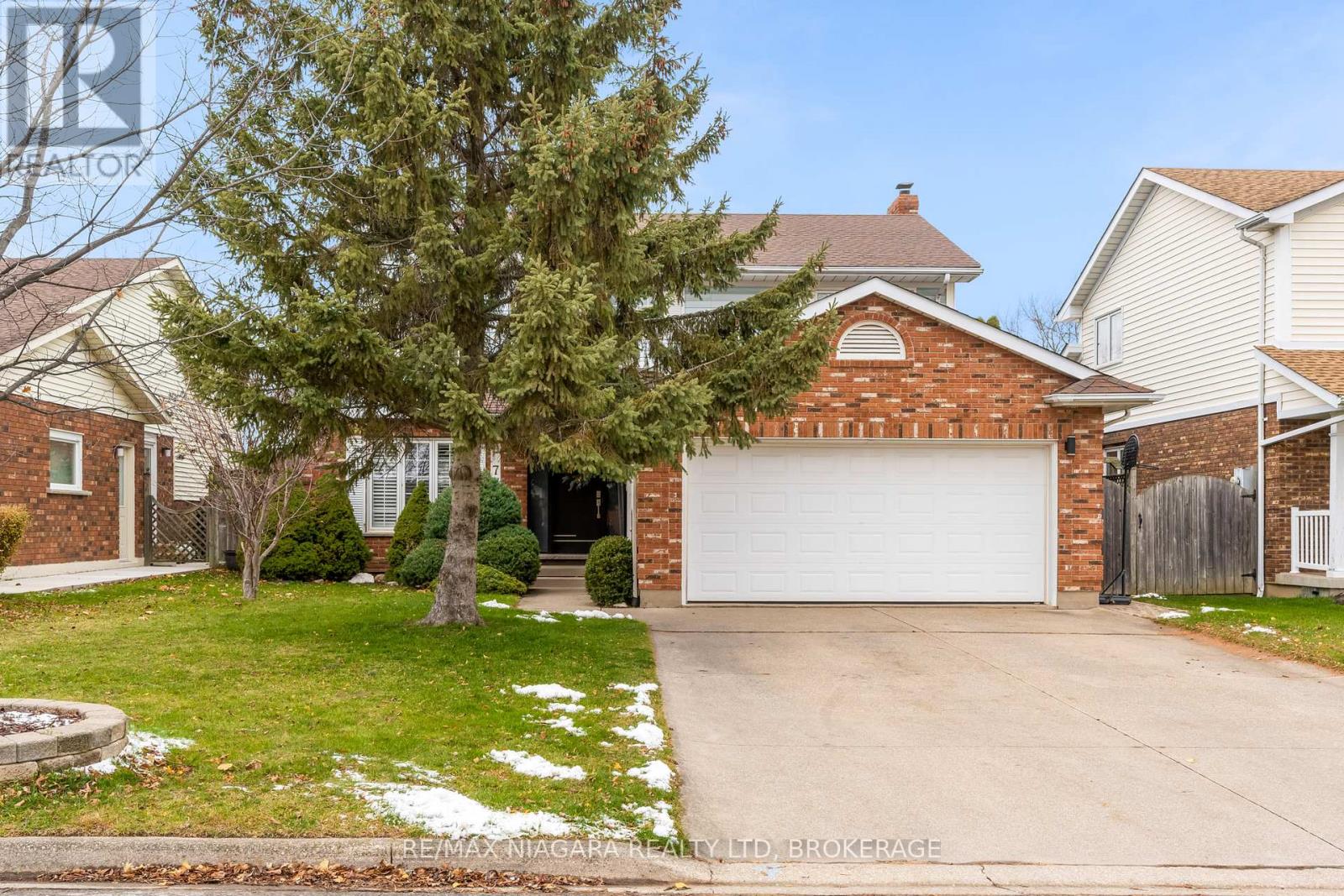 7 Bahama Bay, St. Catharines (Bunting/linwell), Ontario  L2M 7W2 - Photo 3 - X12632590