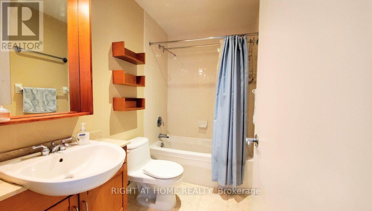 1301 - 60 Byng Avenue, Toronto (Willowdale East), Ontario  M2N 7K3 - Photo 7 - C12632586