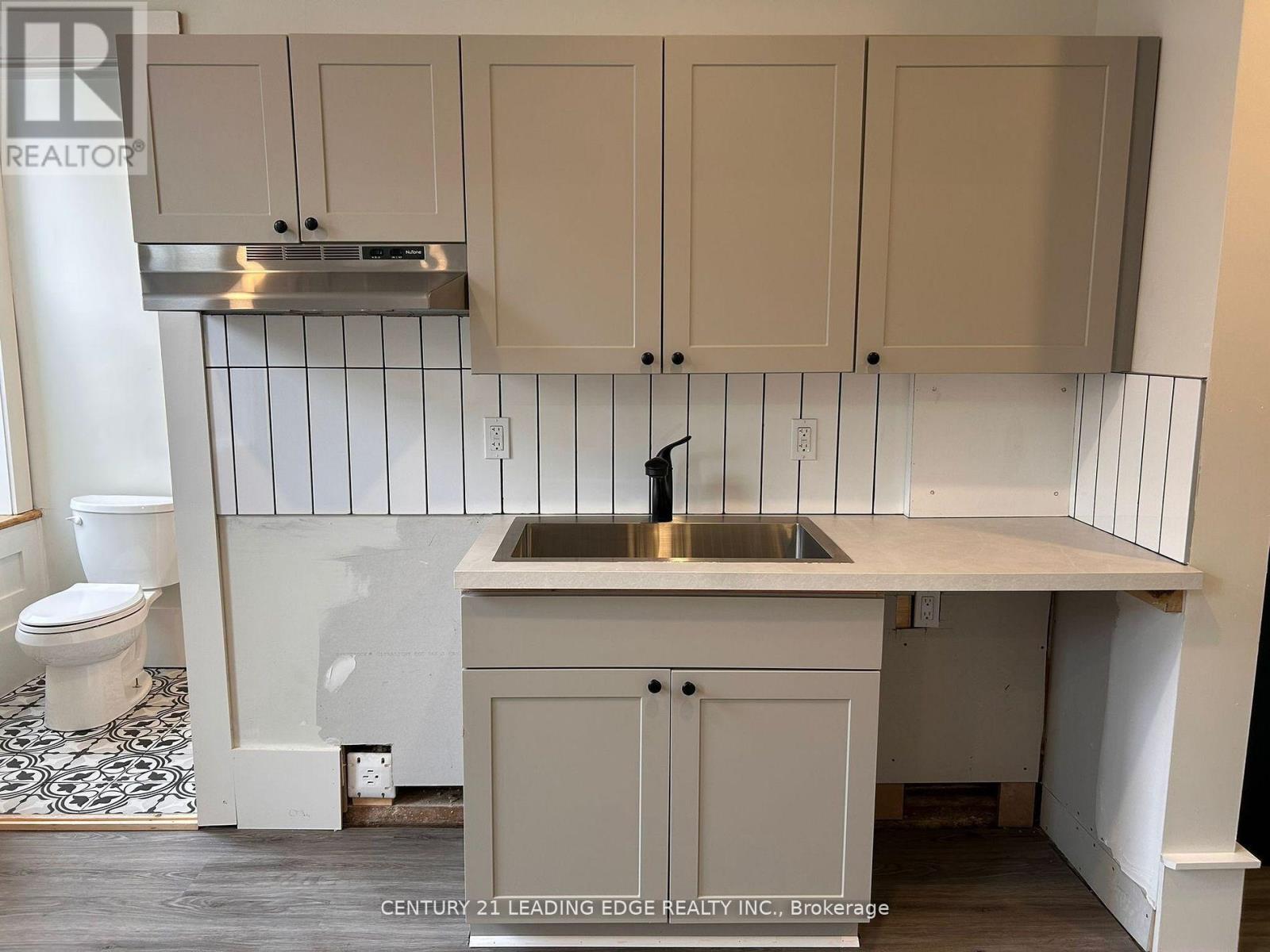 316-318 Front Street, Belleville, Ontario  K8N 2Z2 - Photo 15 - X12632600