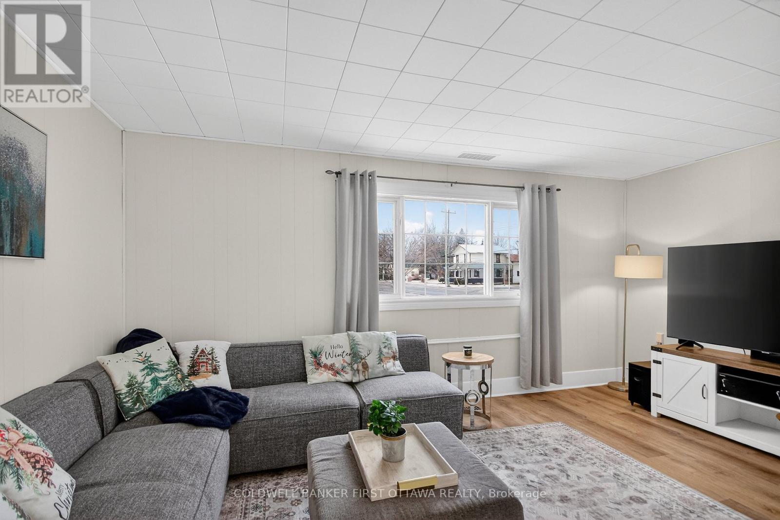 8712 Bank Street, Ottawa, Ontario  K0A 3J0 - Photo 10 - X12632606