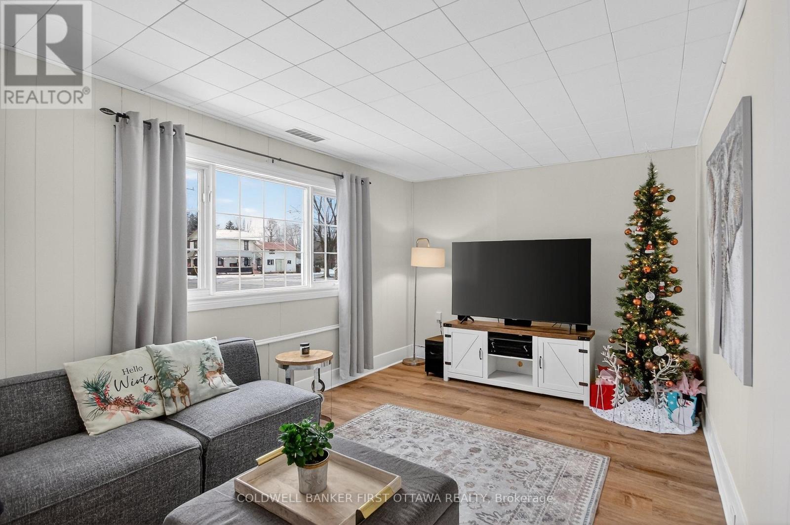 8712 Bank Street, Ottawa, Ontario  K0A 3J0 - Photo 11 - X12632606