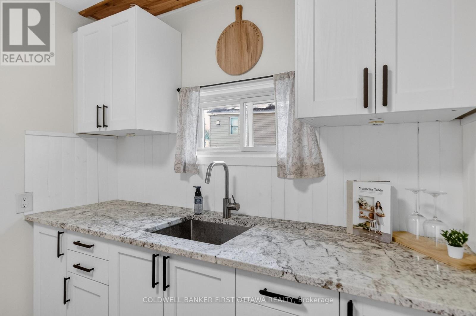 8712 Bank Street, Ottawa, Ontario  K0A 3J0 - Photo 6 - X12632606