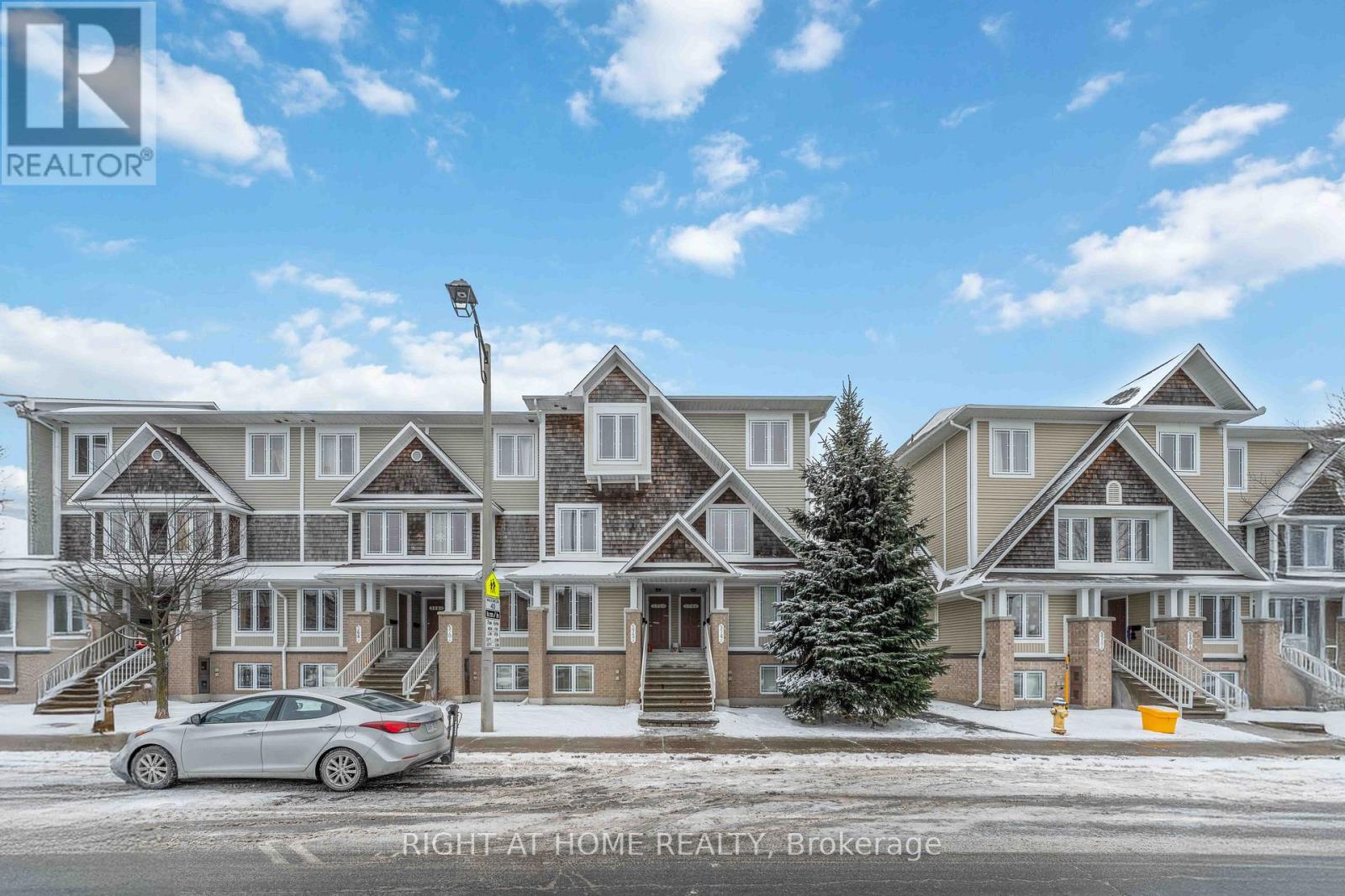 B - 574 CHAPMAN MILLS DRIVE, Ottawa, Ontario