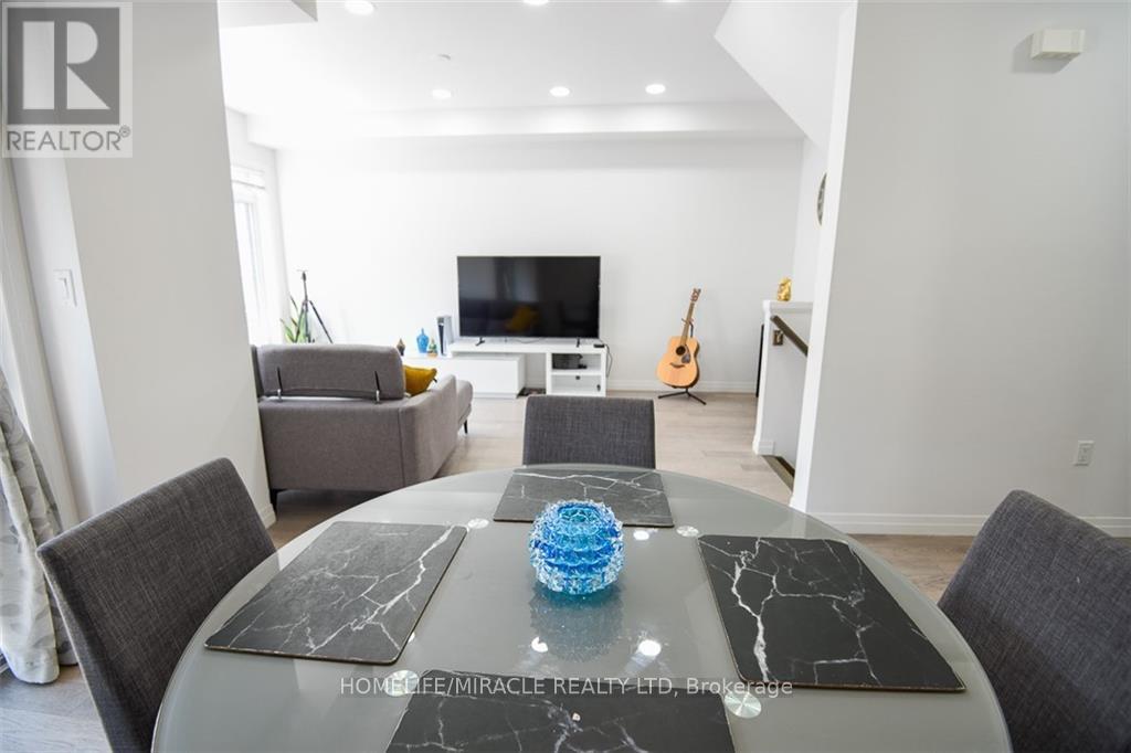 130 - 30 Times Square Boulevard, Hamilton, Ontario L8J 0L8 - Photo 7 - X12615530