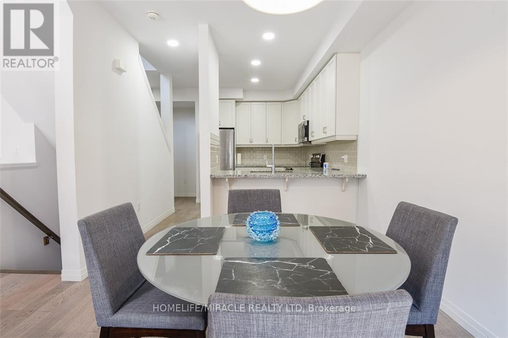 130 - 30 Times Square Boulevard, Hamilton, Ontario L8J 0L8 - Photo 3 - X12615530