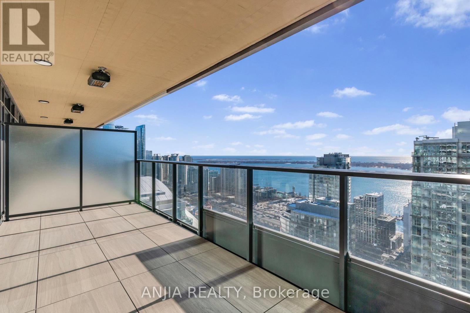 4108 - 1 Concord Cityplace Way, Toronto, Ontario M5V 0X3 - Photo 5 - C12632624