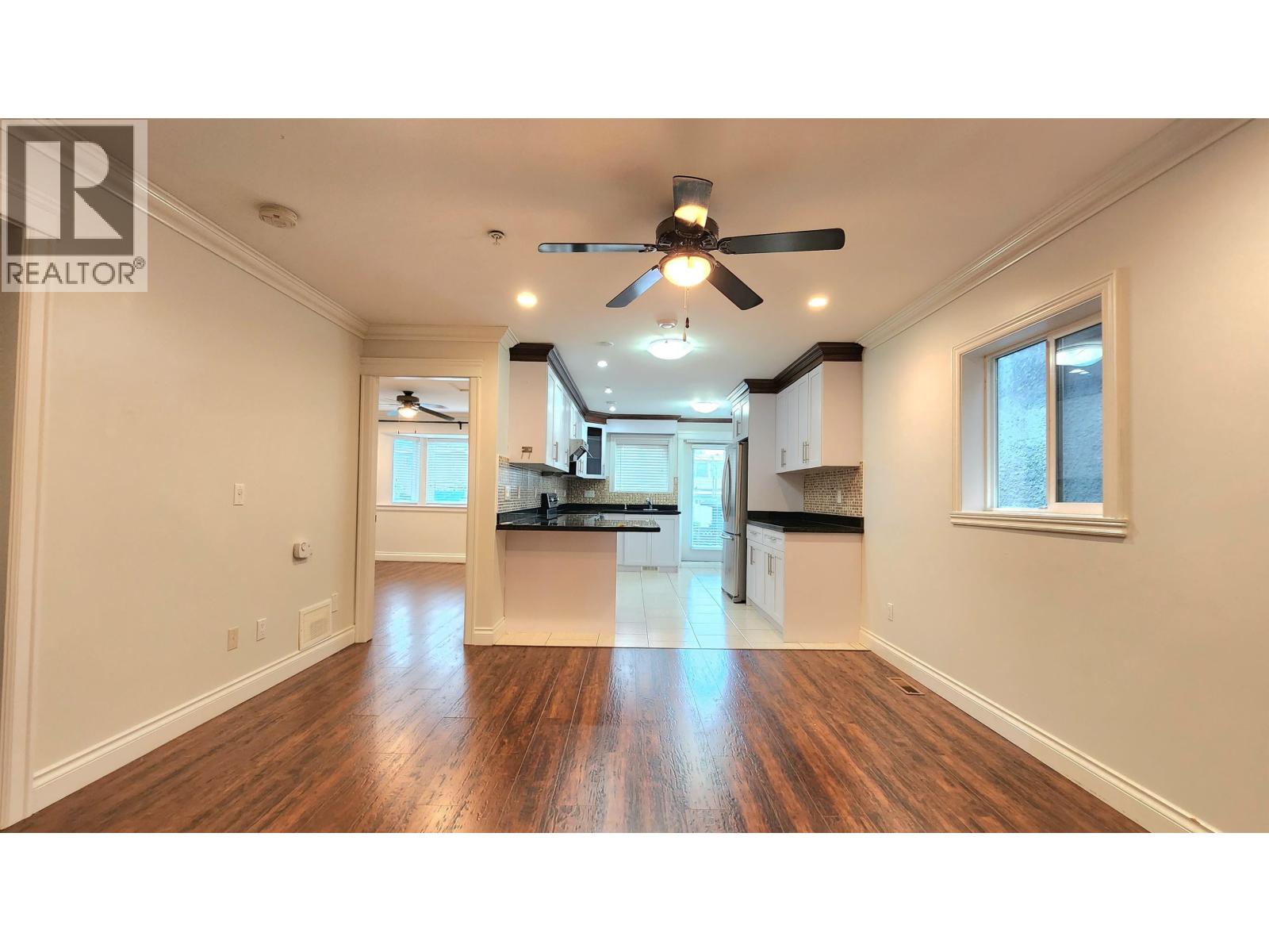 Main+up 1391 E 61 Avenue, Vancouver, British Columbia  V5X 2C8 - Photo 15 - R3073143