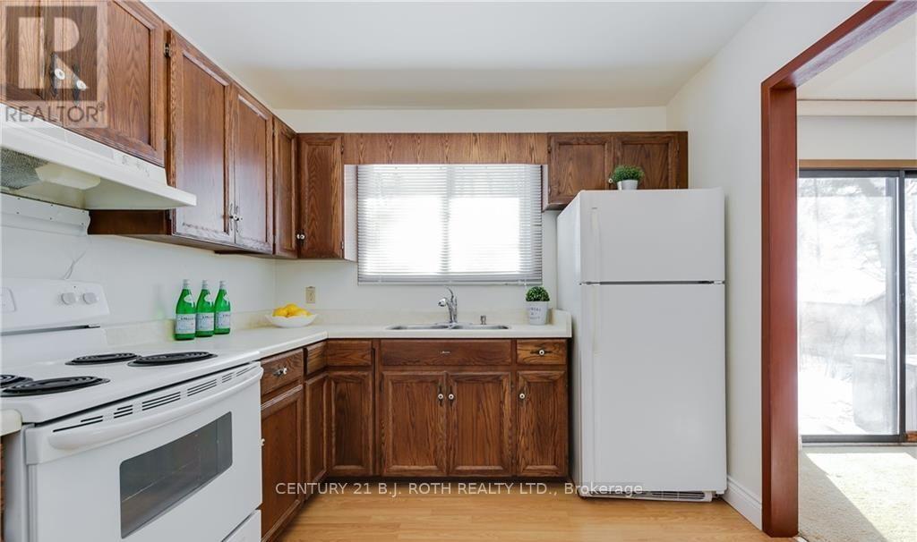 787 Innisfil Beach Road, Innisfil, Ontario  L9S 4E4 - Photo 12 - N12632610