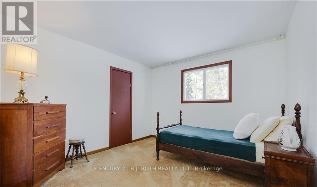 787 Innisfil Beach Road, Innisfil, Ontario  L9S 4E4 - Photo 18 - N12632610