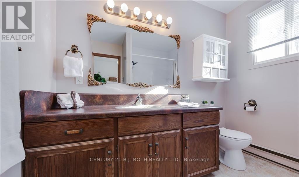 787 Innisfil Beach Road, Innisfil, Ontario  L9S 4E4 - Photo 20 - N12632610