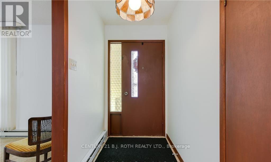 787 Innisfil Beach Road, Innisfil, Ontario  L9S 4E4 - Photo 6 - N12632610