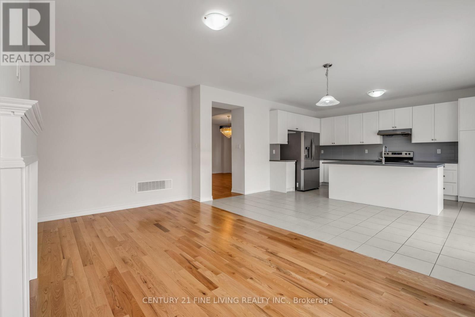 37 Petch Avenue, Caledon, Ontario L7C 4J8 - Photo 11 - W12628194