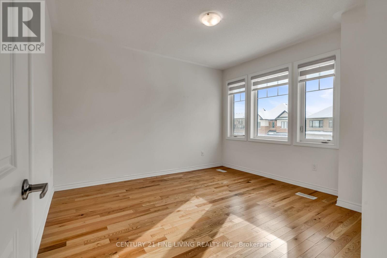 37 Petch Avenue, Caledon, Ontario L7C 4J8 - Photo 37 - W12628194