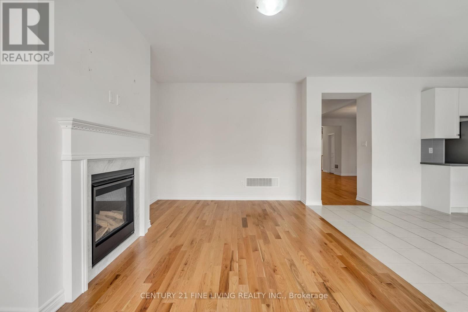 37 Petch Avenue, Caledon, Ontario L7C 4J8 - Photo 10 - W12628194