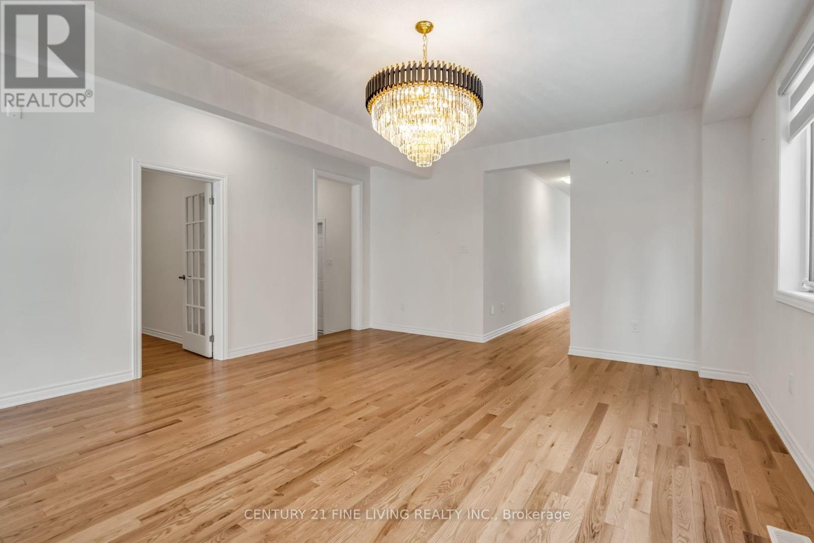 37 Petch Avenue, Caledon, Ontario L7C 4J8 - Photo 16 - W12628194