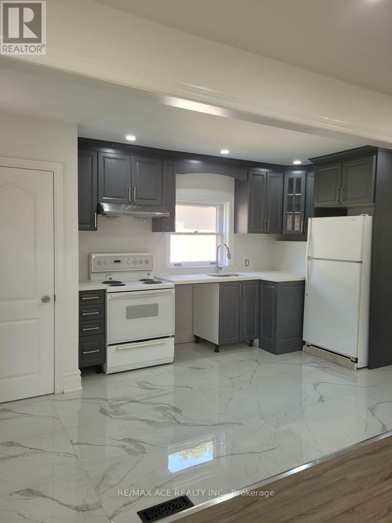 Main - 1 Aylesford Drive, Toronto, Ontario  M1N 1L6 - Photo 5 - E12632632