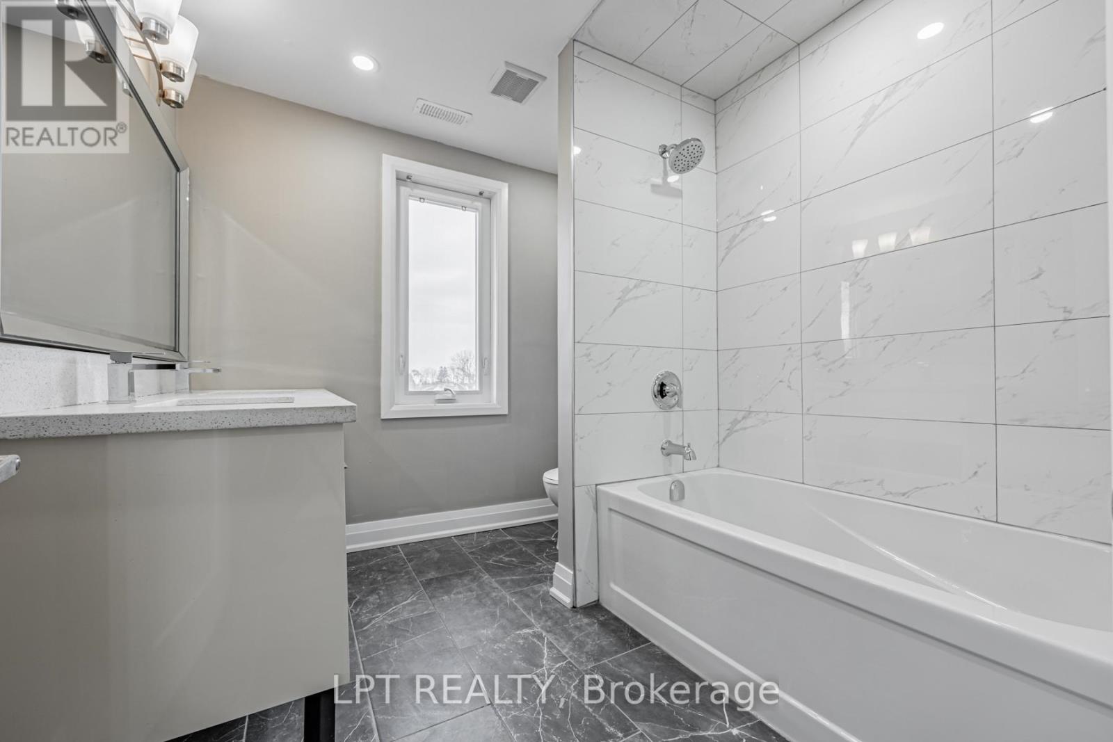 201 Ritson Road S, Oshawa, Ontario  L1H 5H6 - Photo 32 - E12632644