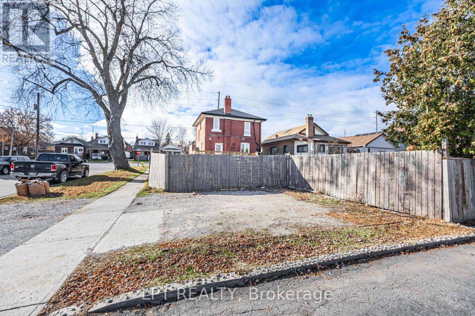 201 Ritson Road S, Oshawa, Ontario  L1H 5H6 - Photo 46 - E12632644