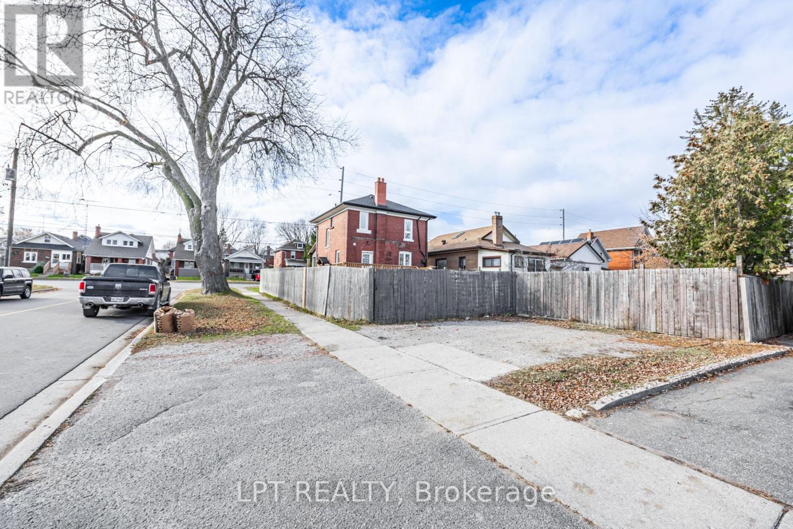 201 Ritson Road S, Oshawa, Ontario  L1H 5H6 - Photo 47 - E12632644