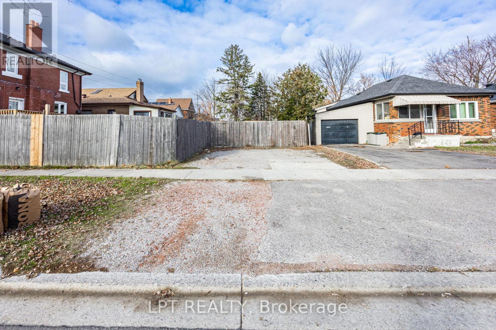 201 Ritson Road S, Oshawa, Ontario  L1H 5H6 - Photo 49 - E12632644