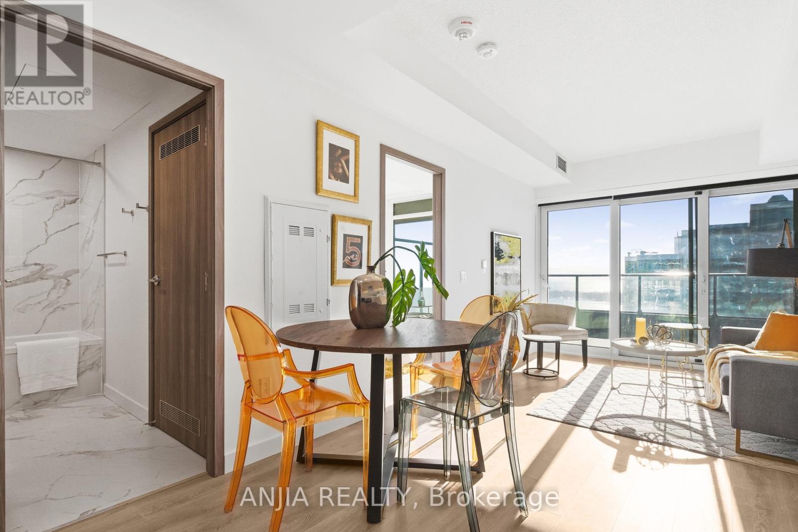 4108 - 1 Concord Cityplace Way, Toronto, Ontario M5V 0X3 - Photo 7 - C12632624