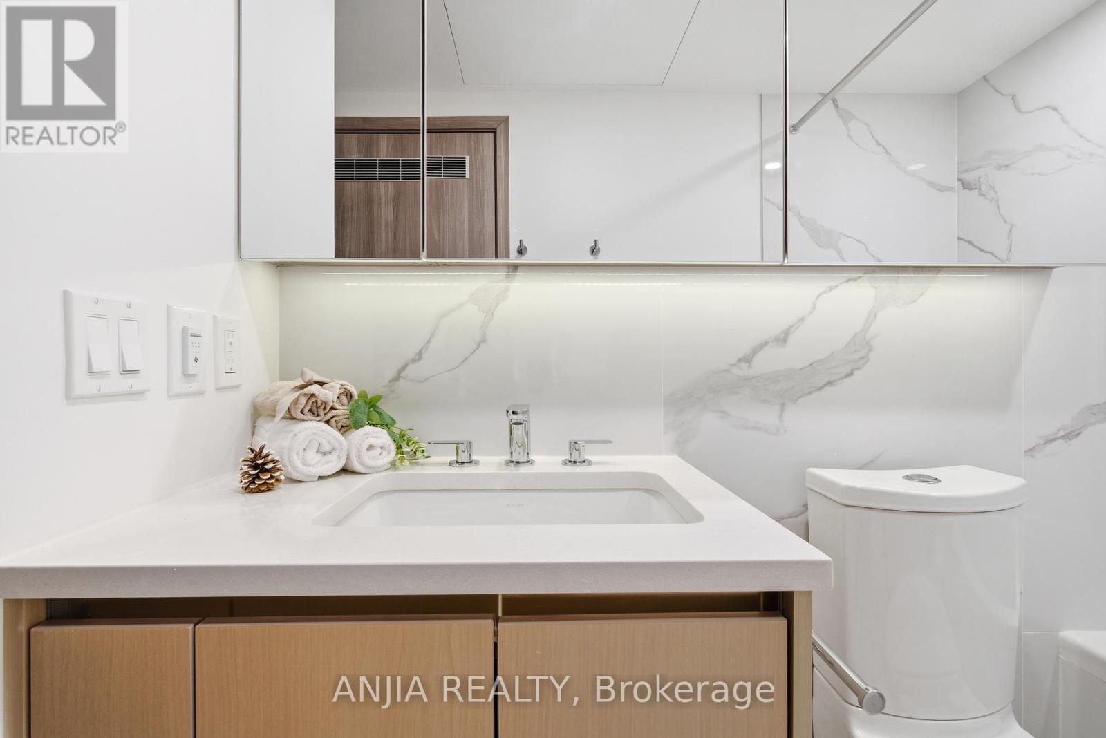 4108 - 1 Concord Cityplace Way, Toronto, Ontario M5V 0X3 - Photo 20 - C12632624