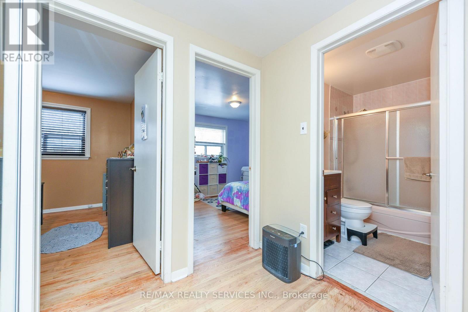 84 Flamingo Crescent, Brampton, Ontario  L6T 2G7 - Photo 17 - W12632642