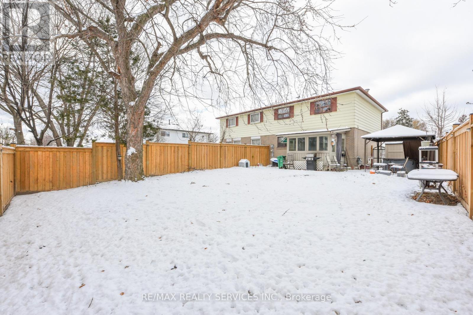 84 Flamingo Crescent, Brampton, Ontario  L6T 2G7 - Photo 29 - W12632642