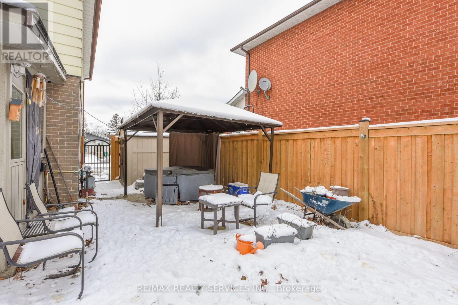 84 Flamingo Crescent, Brampton, Ontario  L6T 2G7 - Photo 31 - W12632642