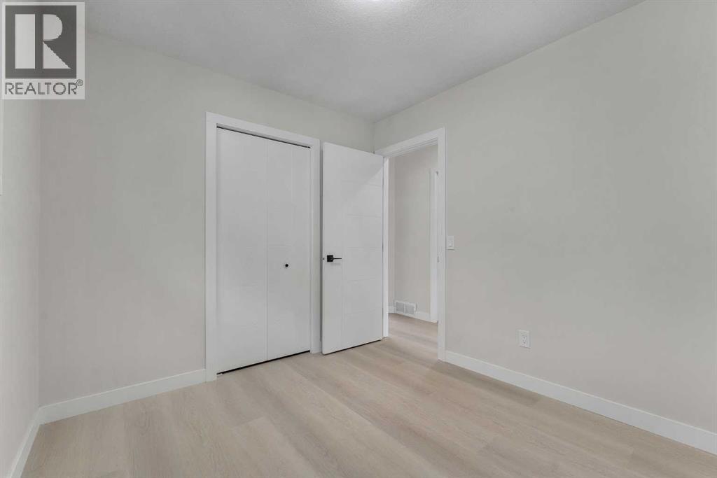 8420 Centre Street Ne, Calgary, Alberta  T3K 1Y1 - Photo 14 - A2274349