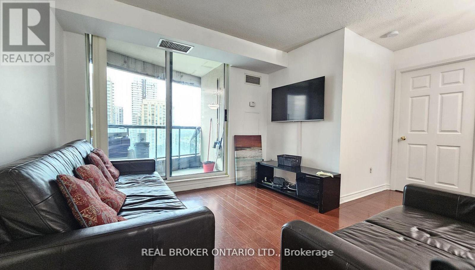 1516 - 7 Lorraine Drive, Toronto, Ontario  M2N 2E3 - Photo 5 - C12632580