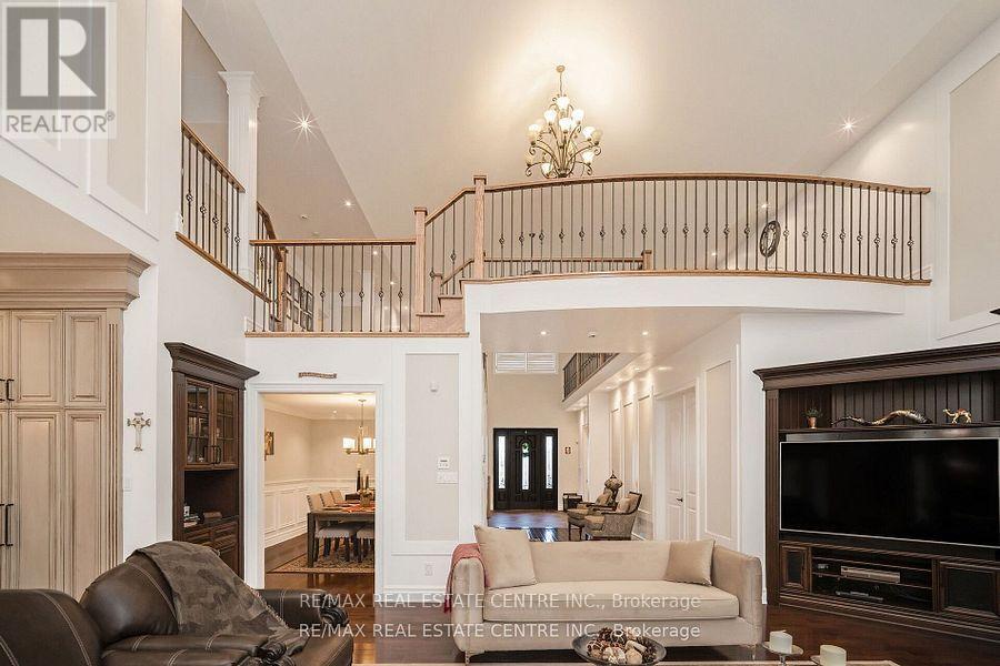 Upper Portion - 14645 5 Side Road, Halton Hills, Ontario  L7G 4S5 - Photo 16 - W12603414