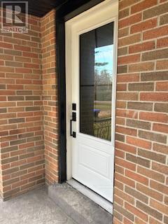 639 Pine Grove Avenue, Innisfil, Ontario  L9S 2K4 - Photo 3 - N12632666