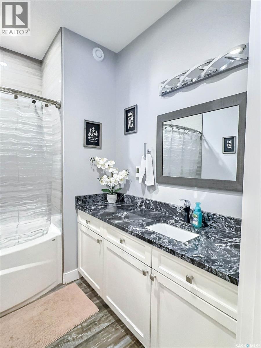 3070 Lakeview Drive, Prince Albert, Saskatchewan  S6V 5E6 - Photo 14 - SK025541