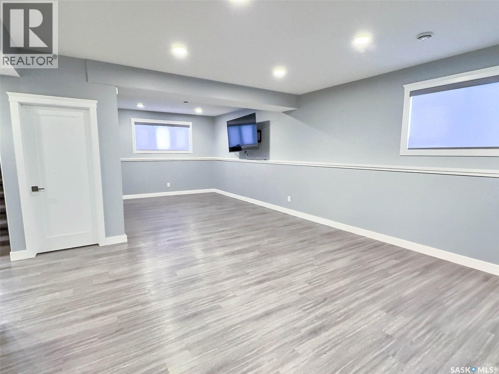 3070 Lakeview Drive, Prince Albert, Saskatchewan  S6V 5E6 - Photo 22 - SK025541