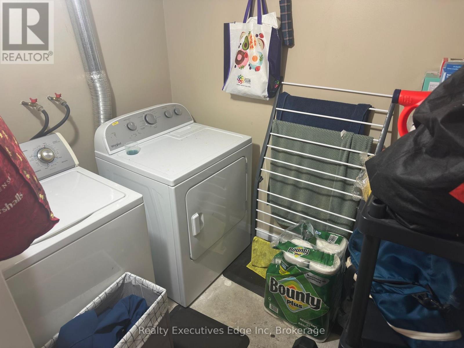 Lower - 242 Farley Drive, Guelph, Ontario N1L 1N2 - Photo 9 - X12482741