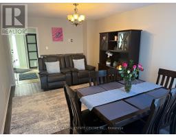 33 MIDDLEMISS CRESCENT N, Cambridge, Ontario