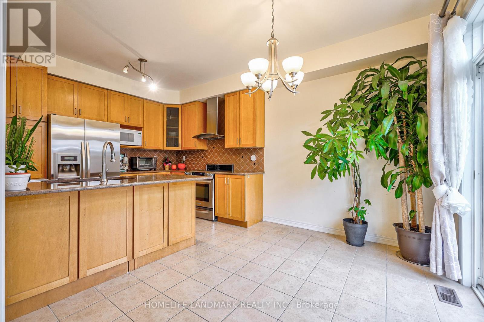 83 Hawksbury Road, Markham, Ontario  L6E 0E8 - Photo 15 - N12632668