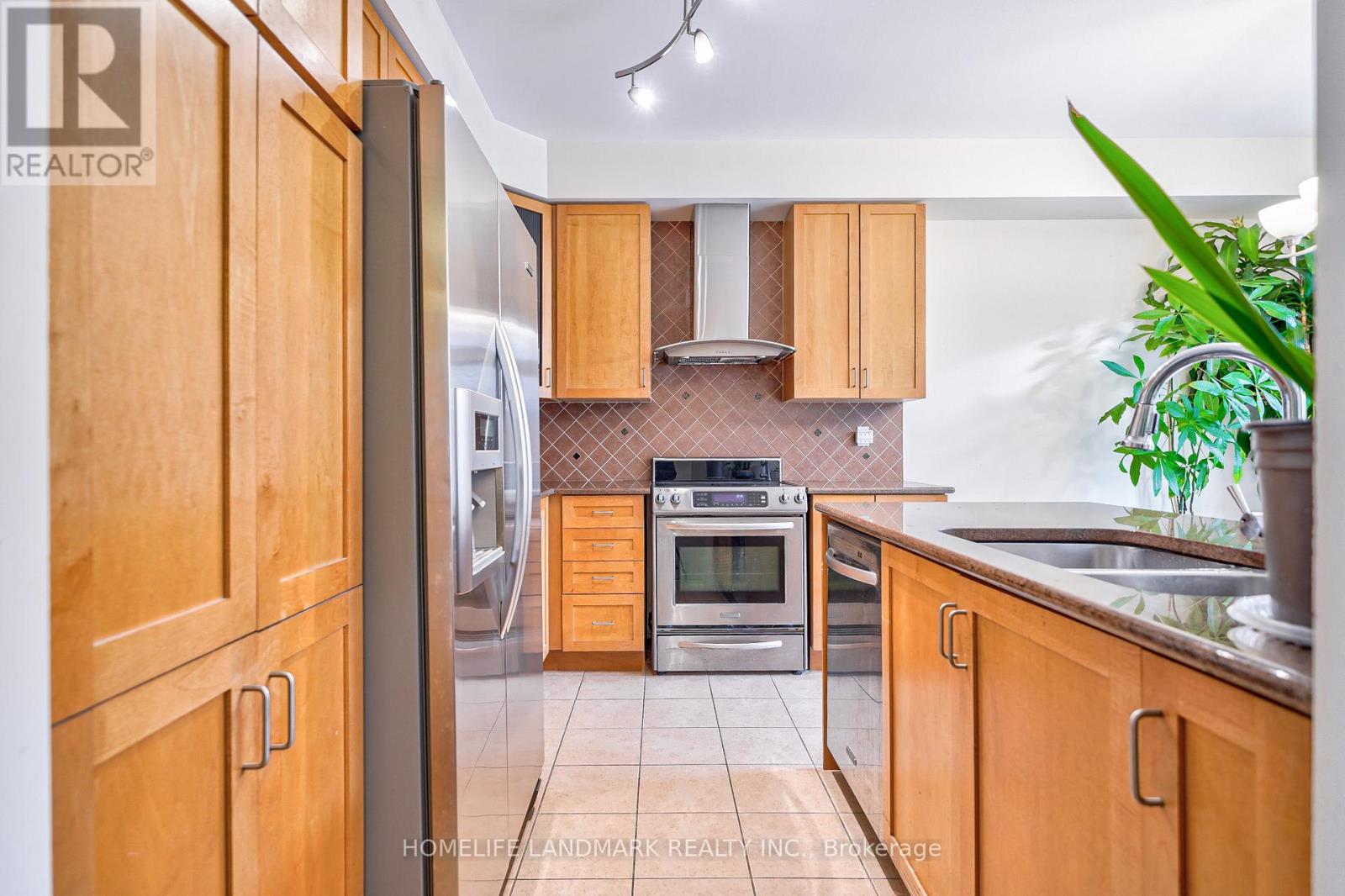 83 Hawksbury Road, Markham, Ontario  L6E 0E8 - Photo 9 - N12632668