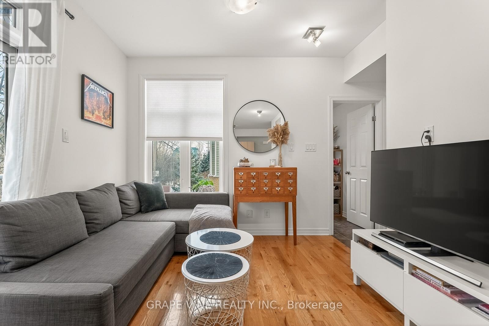 D - 310 Everest Private, Ottawa, Ontario  K1G 4E3 - Photo 10 - X12632674