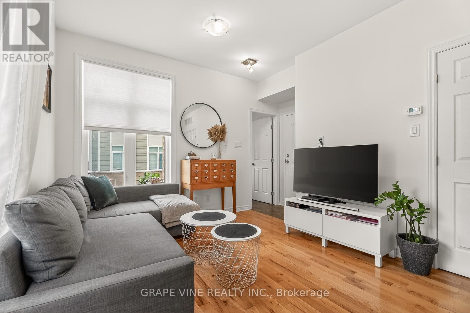 D - 310 Everest Private, Ottawa, Ontario  K1G 4E3 - Photo 9 - X12632674