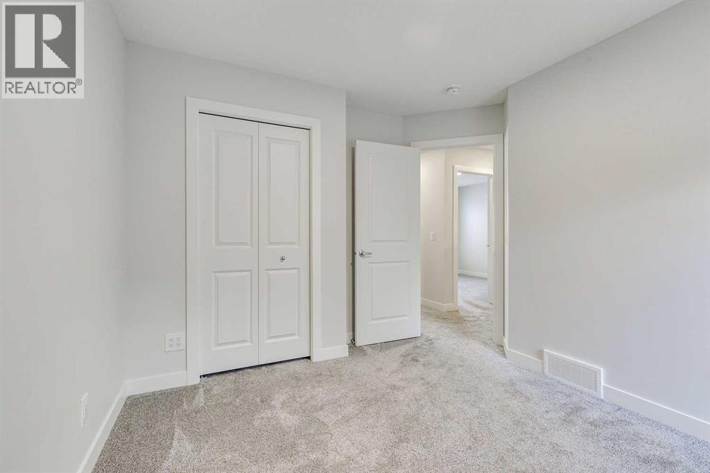 819 Shawnee Terrace Sw, Calgary, Alberta  T2Y 0T4 - Photo 31 - A2255503