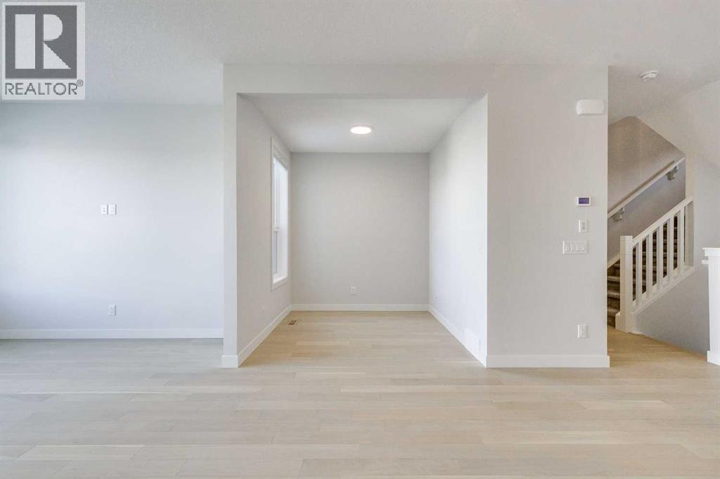 819 Shawnee Terrace Sw, Calgary, Alberta  T2Y 0T4 - Photo 17 - A2255503