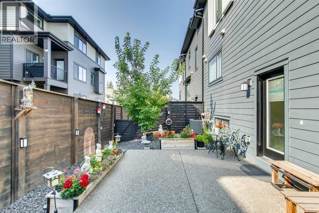 819 Shawnee Terrace Sw, Calgary, Alberta  T2Y 0T4 - Photo 45 - A2255503