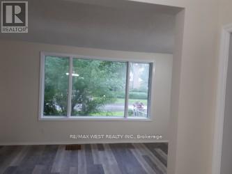 14 Tofield Crescent, Toronto, Ontario  M9W 2B9 - Photo 2 - W12632682