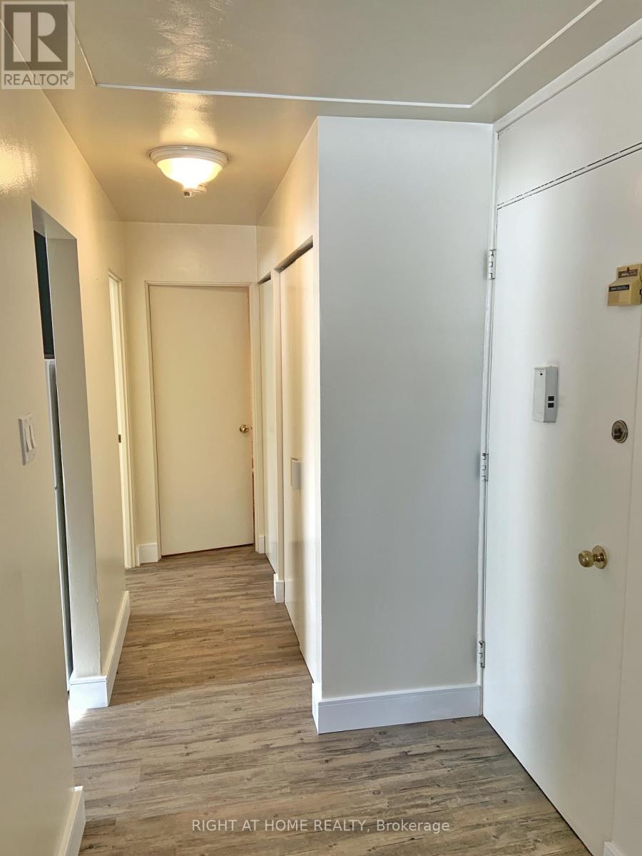 7-9 Rosemount Drive, Kitchener, Ontario  N2B 1P9 - Photo 19 - X12632686