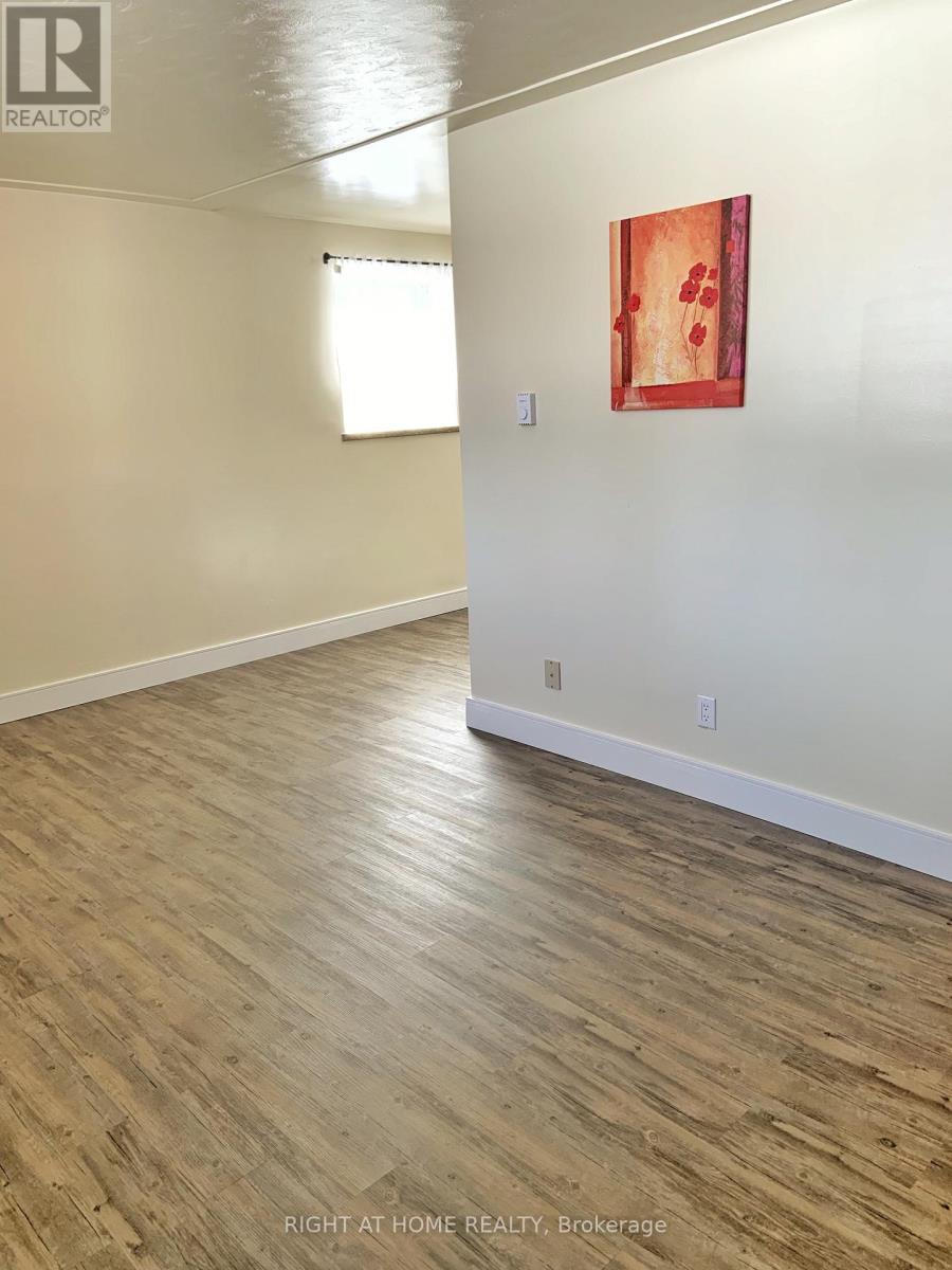 7-9 Rosemount Drive, Kitchener, Ontario  N2B 1P9 - Photo 25 - X12632686