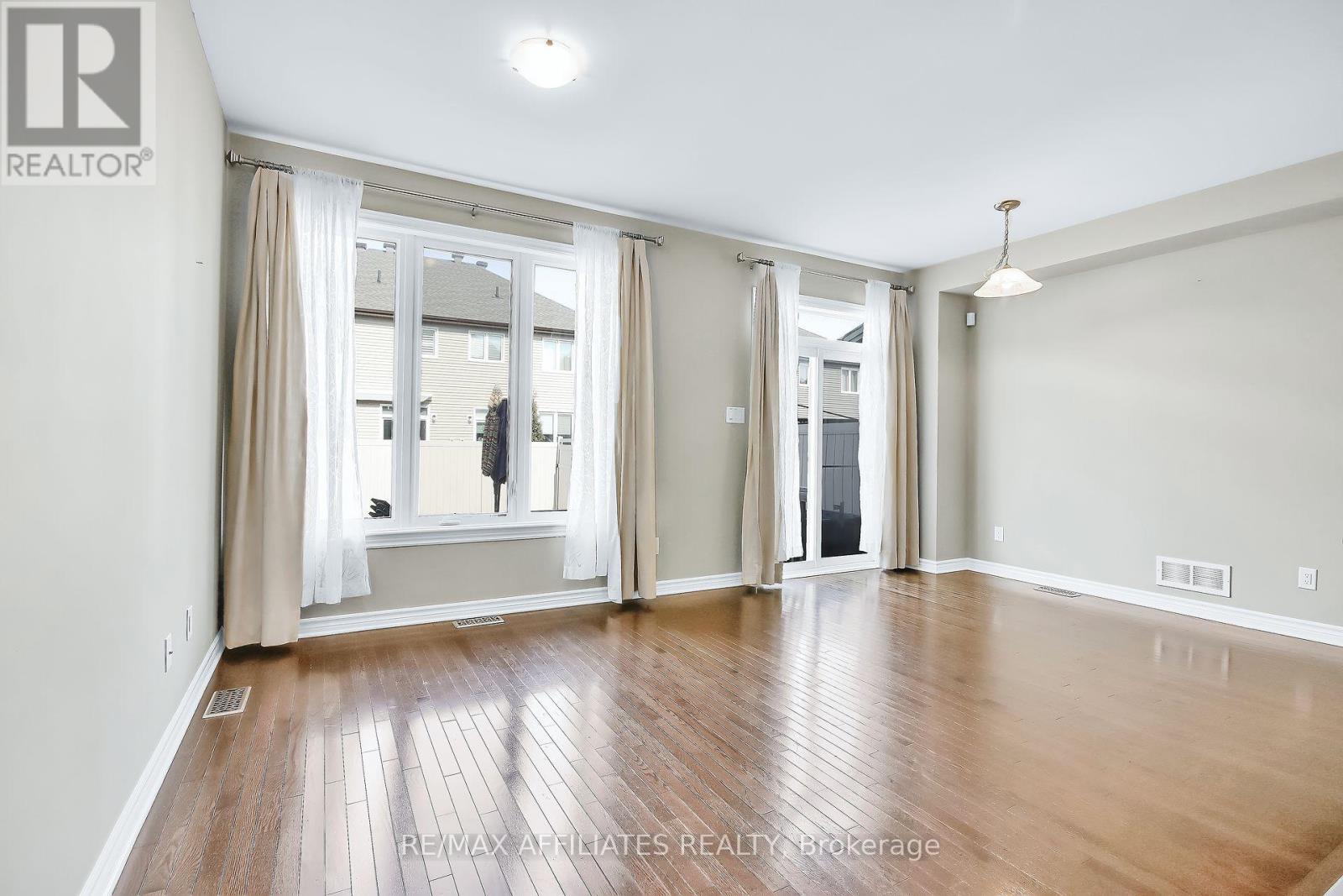 2093 Helene Campbell Road, Ottawa, Ontario  K2J 0R1 - Photo 13 - X12632698